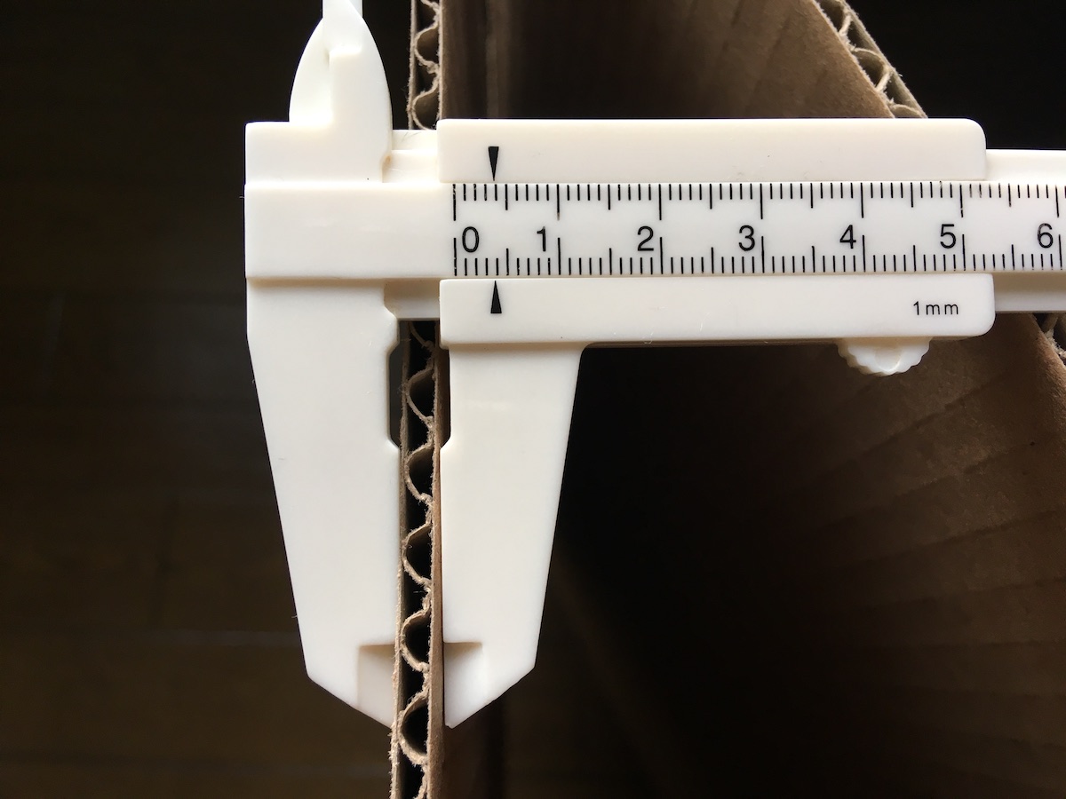 ダンボールと厚紙で作る鍵付き宝箱の作り方１ 研究開発 相楽製作所