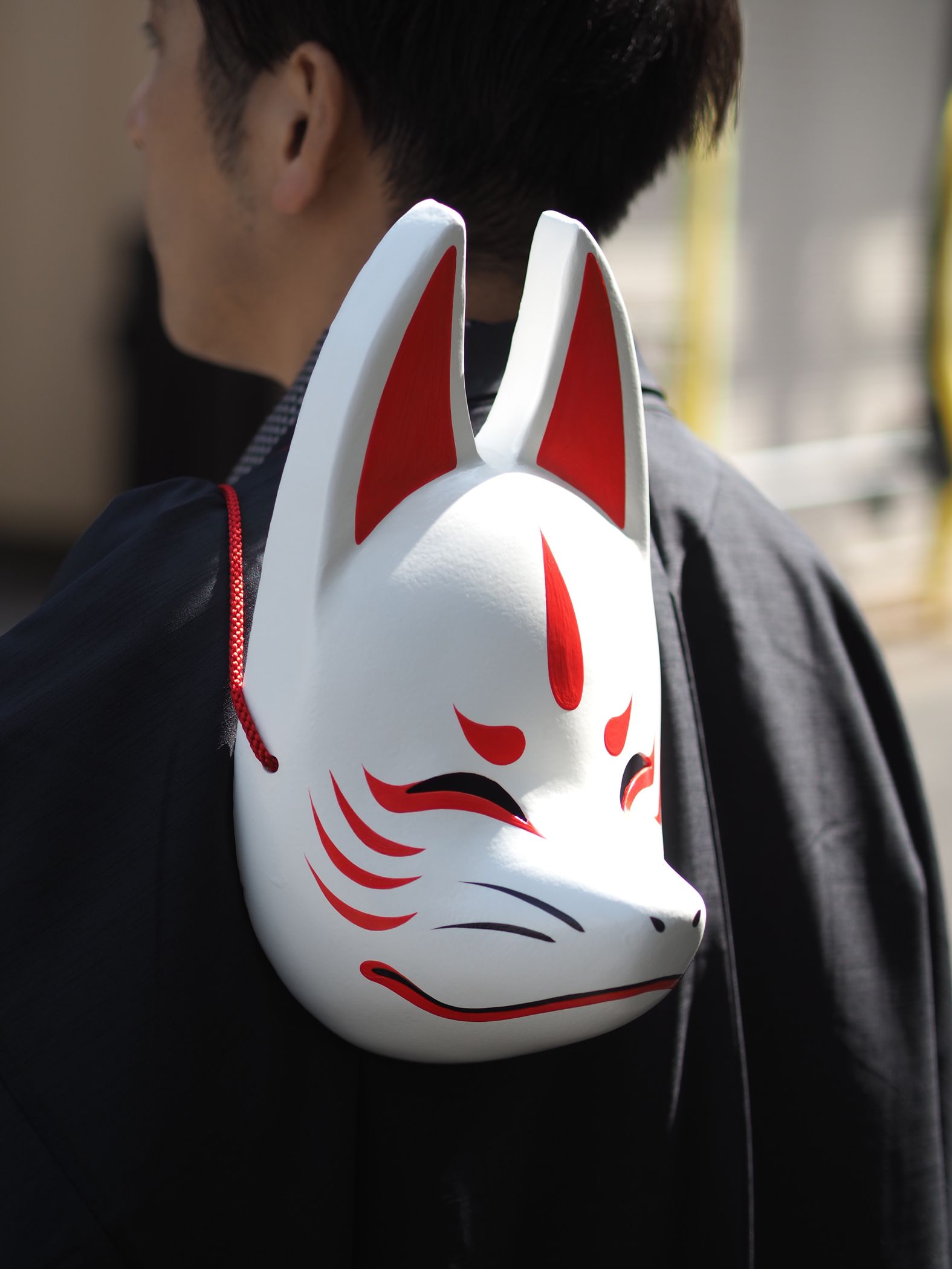 全日本送料無料 H420.狐 お面 コスプレ 狐のお面 鈴付き 仮装 仮面 きつね D